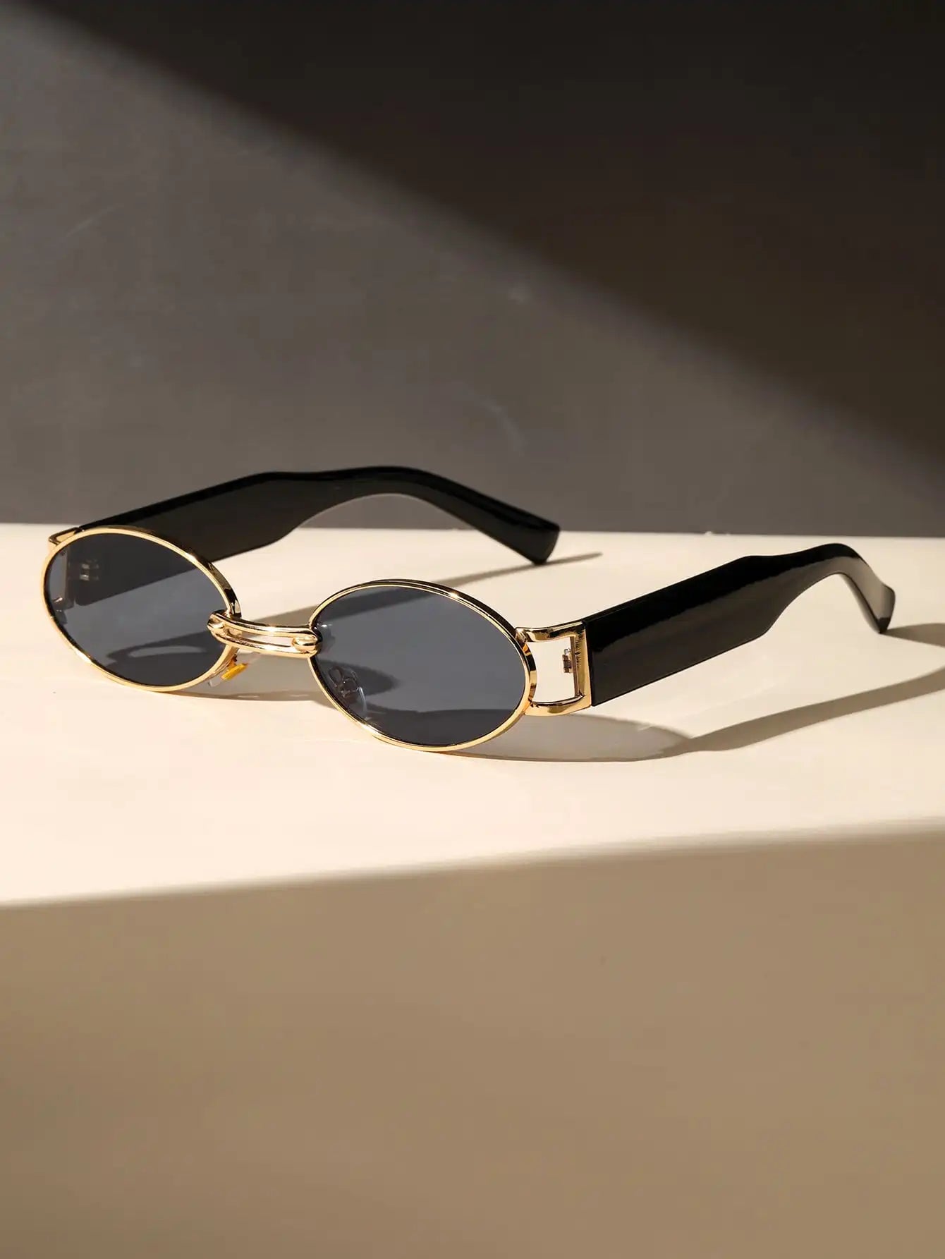 Oval Classic – Vintage Acetate Frame Sunglasses